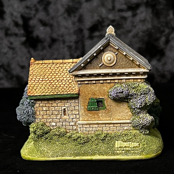 Lilliput Lane | The Pigsty | Collectors' Club - Picture 15 of 15